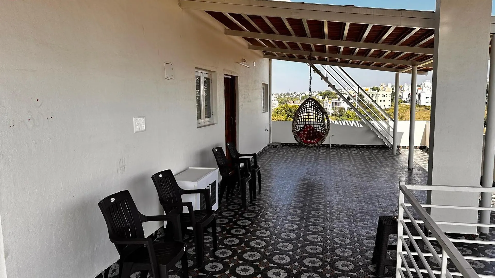 Apartment Deeya Guest House - A Luxury Home Stay Mysore