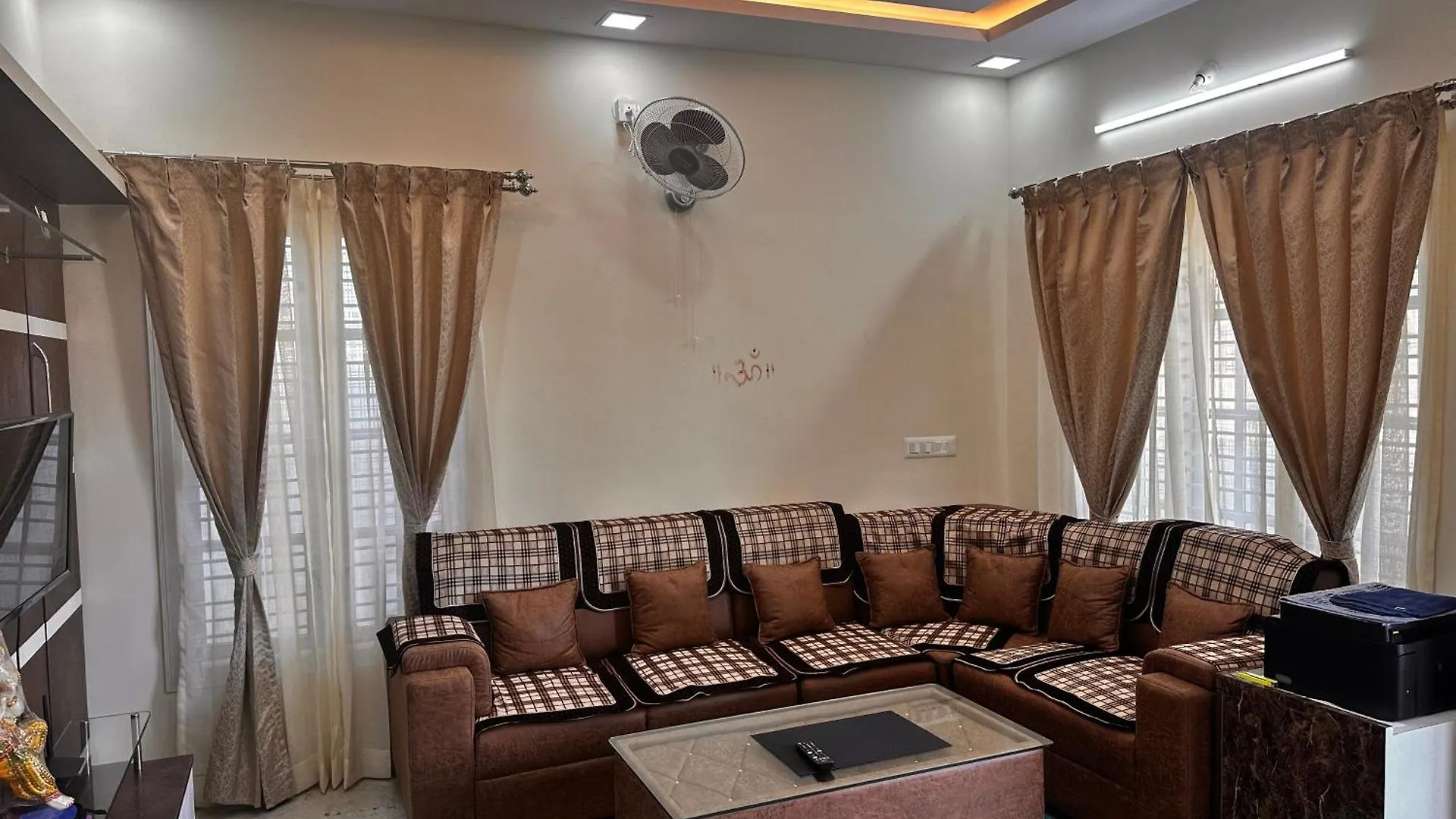 Deeya Guest House - A Luxury Home Stay Mysore 0*,