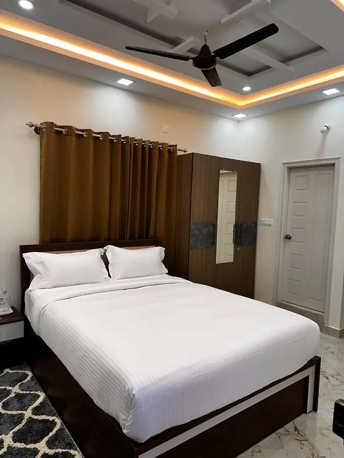 Deeya Guest House - A Luxury Home Stay Mysore India