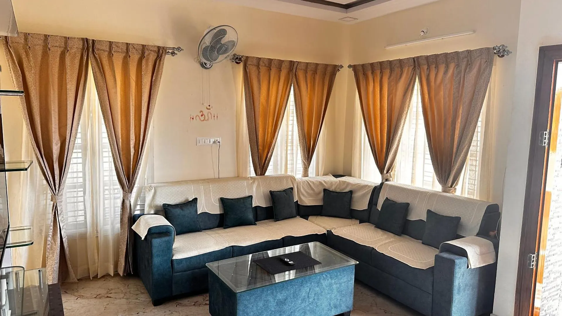 Deeya Guest House - A Luxury Home Stay Mysore Apartment